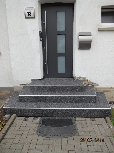 Steinteppich Treppe Podest